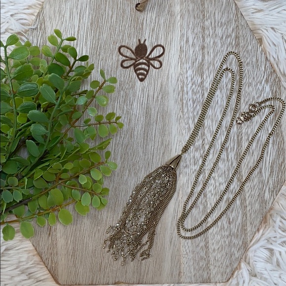 LOFT Jewelry - Loft Tassel Necklace 💗 Gold